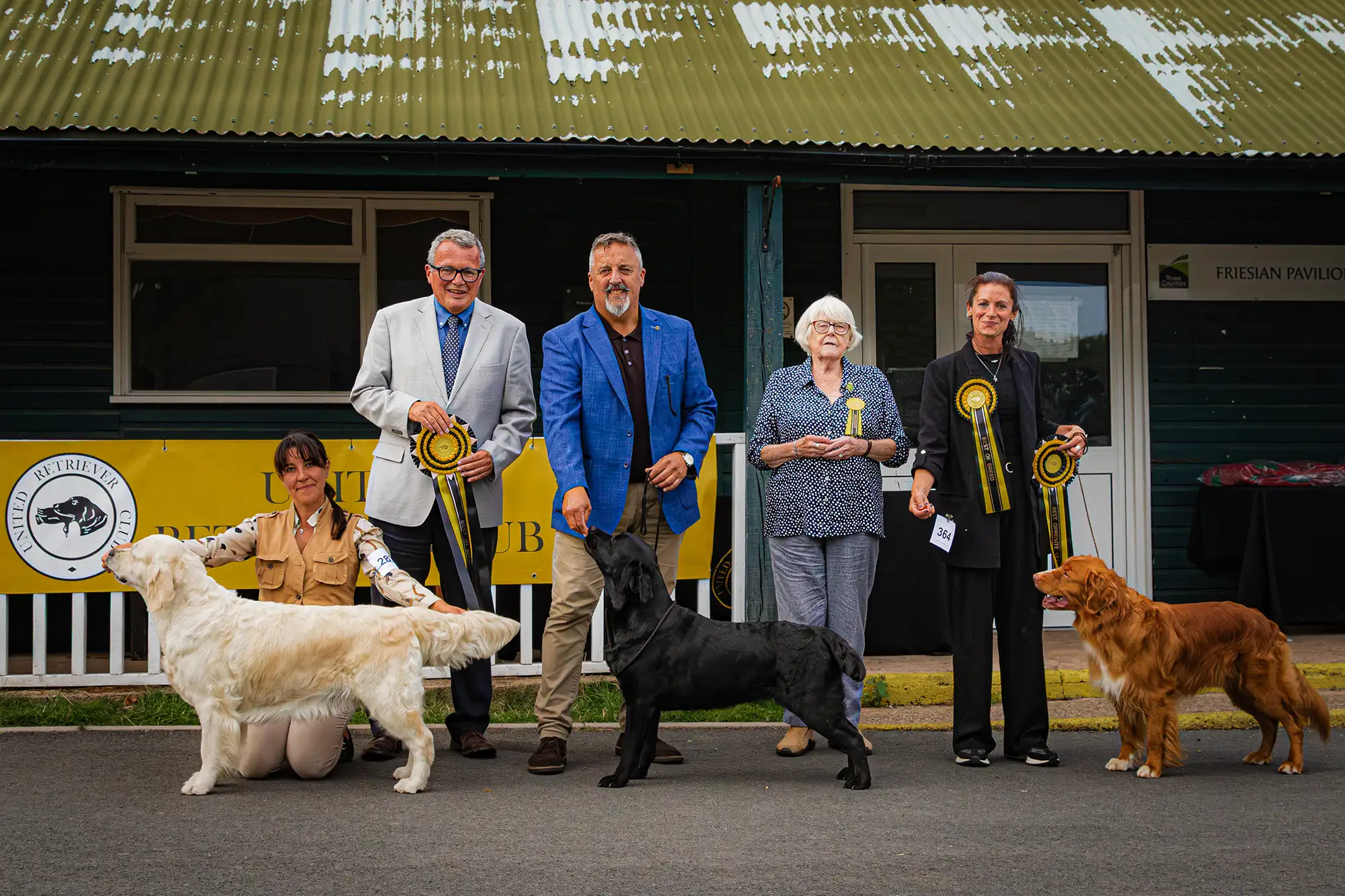 LinwoodGoldenRetrievers_News-Risultati-UnitedRetrieverClubShow-08 Annabelle trionfa al United Retriever Club Show 2025